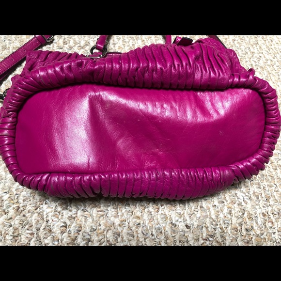 {{ Coach Fuchsia Ruched Bag with Dust Bag }} - Picture 5 of 7